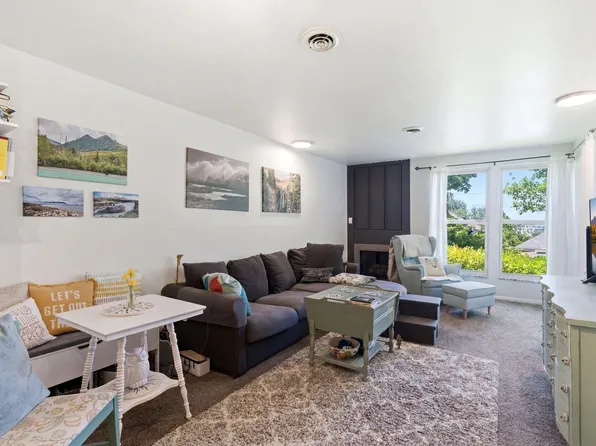 424 N Center St APT 112, Salt Lake City, UT 84103