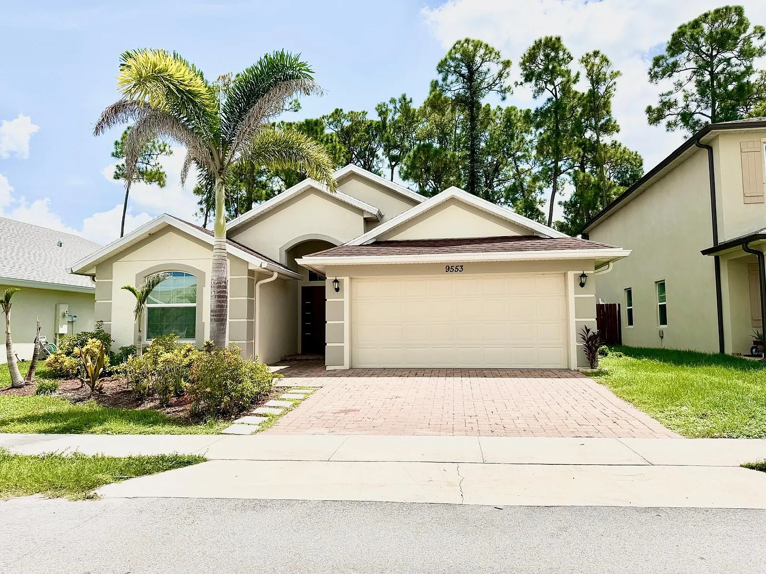 3 bed, 2.0 bath, 1560 sqft, $2,475 — Photo 1