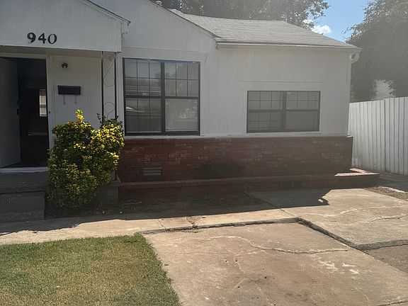 2nd image of 940 SW 48th St