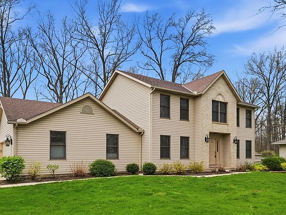 3rd image of 1339 Adare Rd