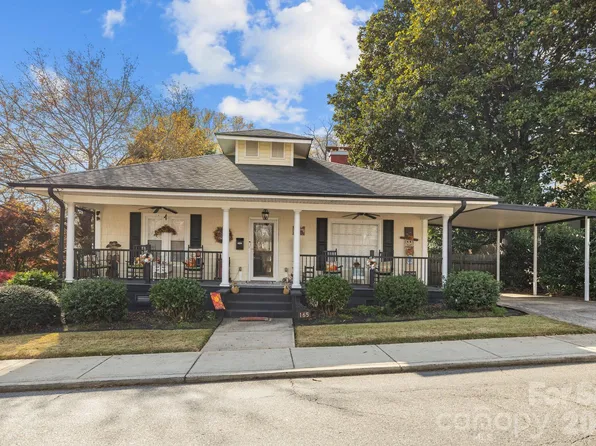 165 8th Ave, Cramerton, NC 28032