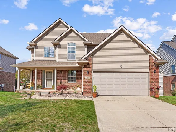 37130 Baker Dr, Westland, MI 48185