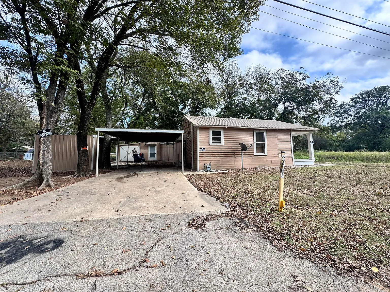 3 bed, 1640 sqft, $1,150 — Photo 2