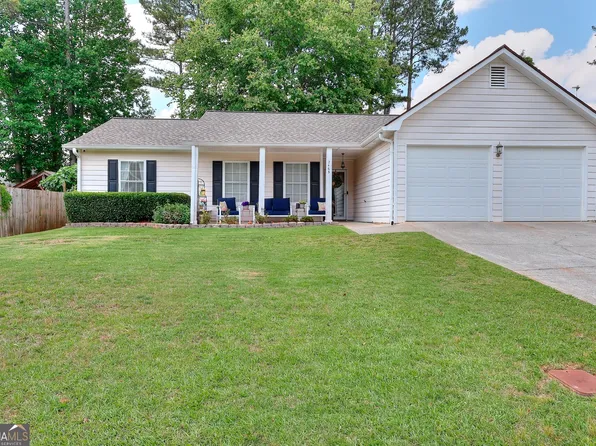 2465 Planters Cove Cir, Lawrenceville, GA 30044