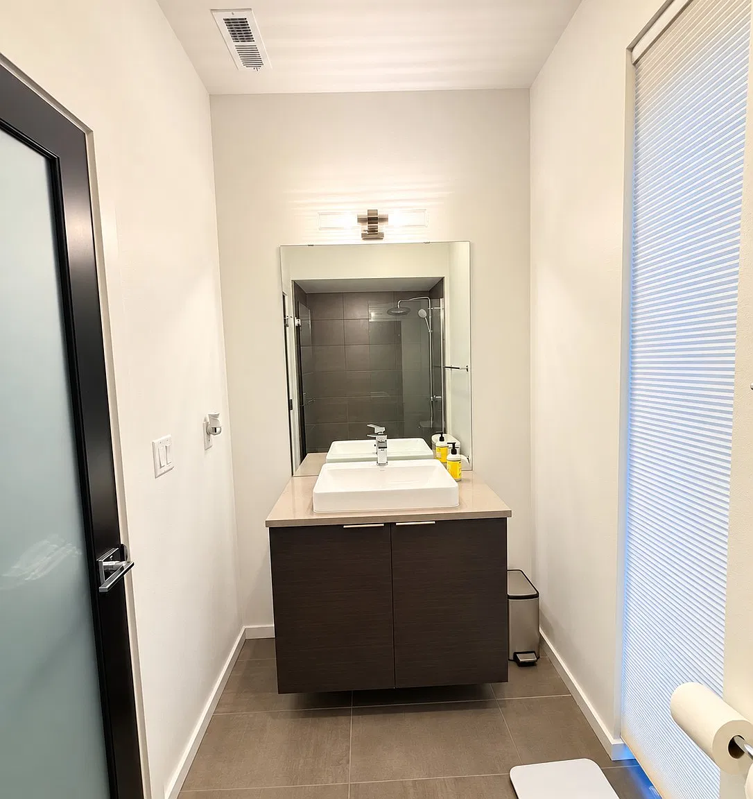 4 bed, 2922 sqft, $4,198 — Photo 4