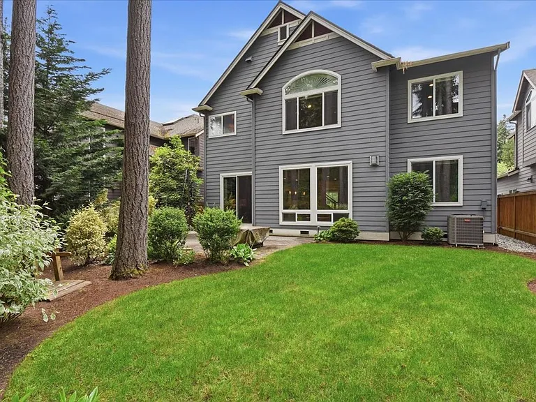 21384 NE 9th Pl — Photo 27