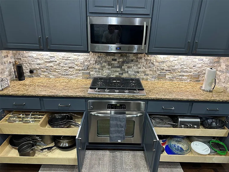 1735 Sylvia Springs Ln — Photo 13