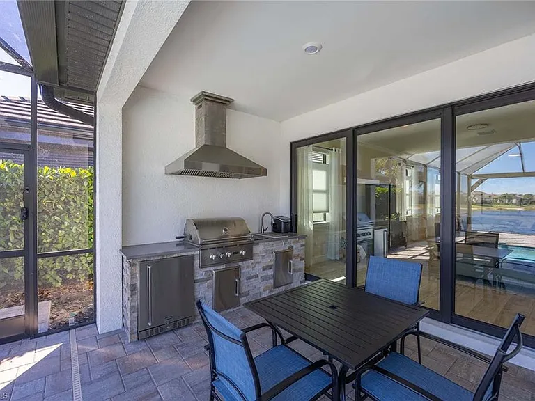 6767 Pennyroyal Dr — Photo 34