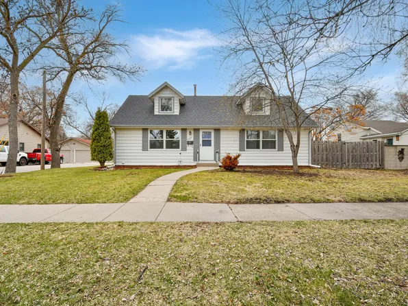 309 15th Ave N, Fargo, ND 58102