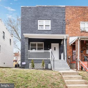89 55th St SE, Washington, DC, 20019