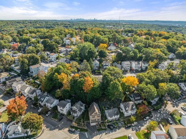 144 Princeton Ave, Waltham, MA 02451