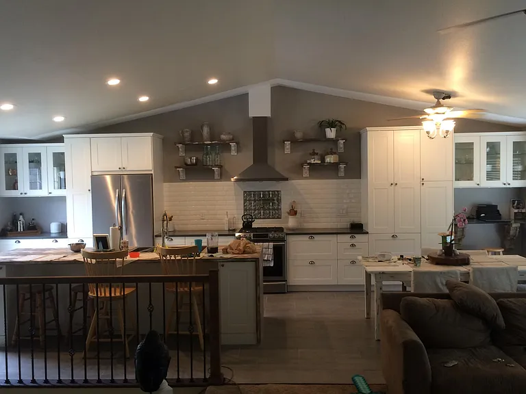 Kitchen/Dining