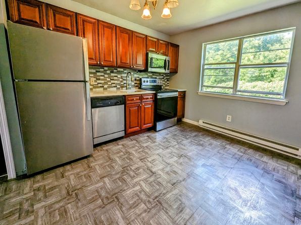 75 Belair Dr #75