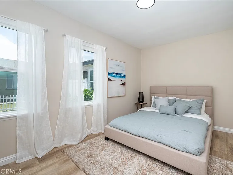 2241 Grand Ave — Photo 10