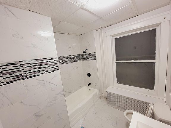 3rd image of 16 S Lake Ave APT 3