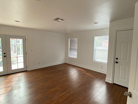 4th image of 10326 Firmona Ave Unit 2