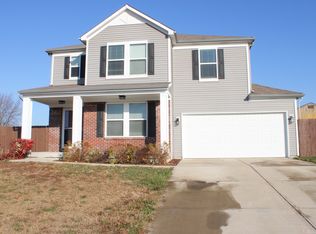 1696 Pinion Ct, Columbus, IN 47201
