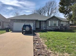 3877 S Homewood St, Springfield, MO 65807