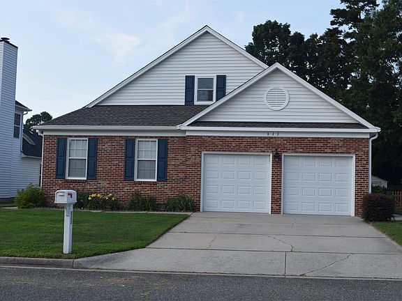 2nd image of 823 McCrae Dr