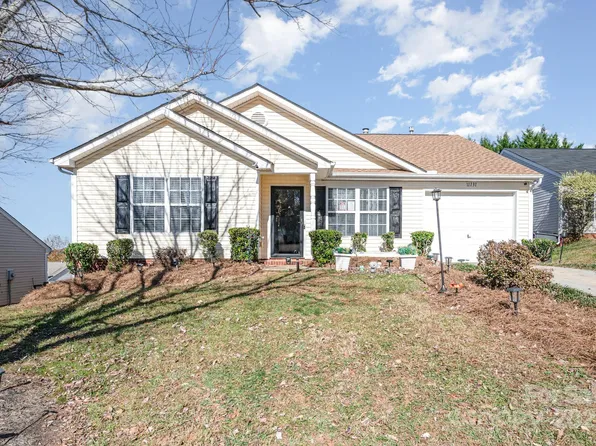 11131 Palestrina Rd, Charlotte, NC 28215