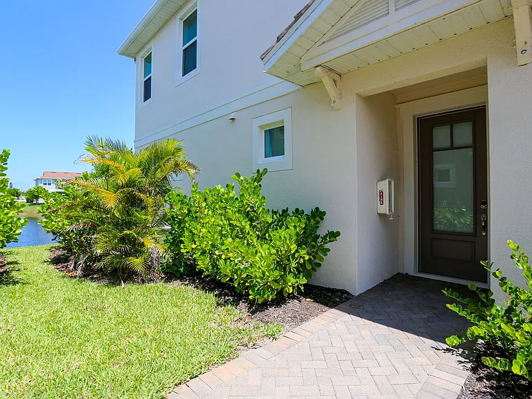 4709 Arboretum Cir #101 — Photo 31