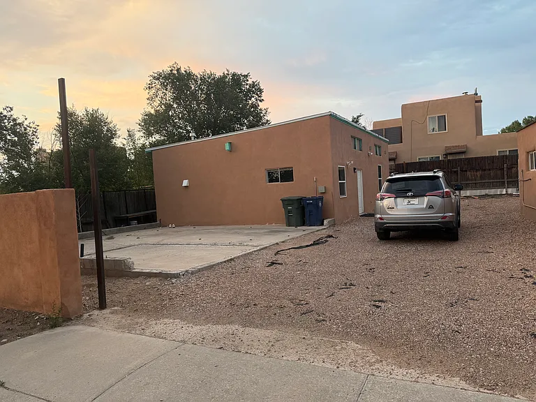Gallegos Ln — Photo 16