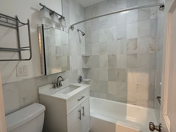 5th image of 32 Ransom Rd APT 11