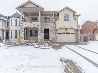 220 Weldrick Rd W, Richmond Hill, ON L4C 3V3