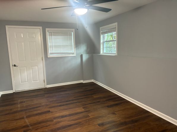 122 Docs Creek Ct UNIT B