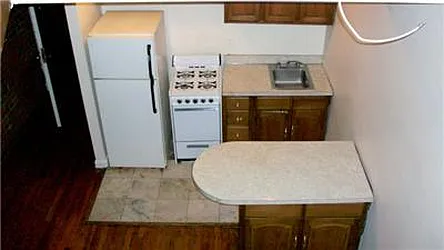Rented by R New York