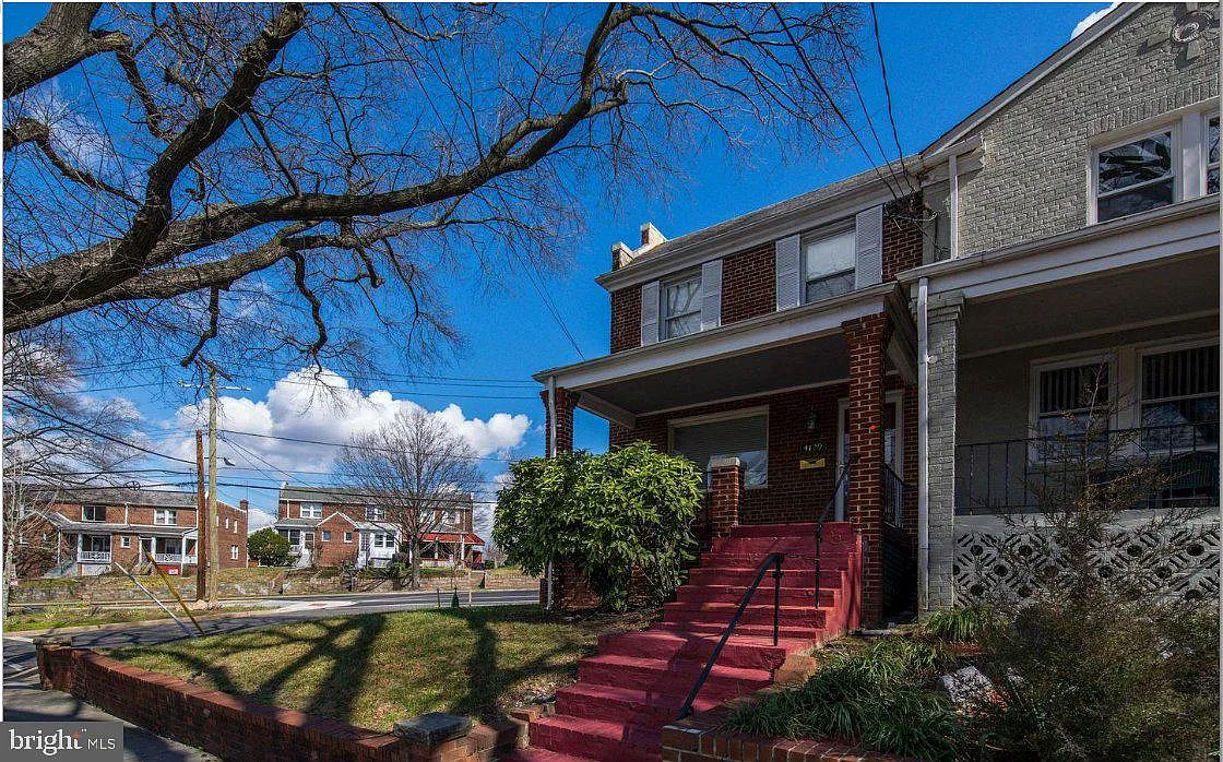 3 bed, 2.0 bath, 1678 sqft, $3,500 — Photo 1