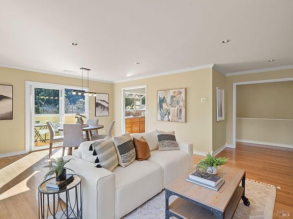 5th image of 49 E Crescent Drive