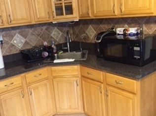 132 Parker St, Newark, NJ 07104