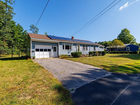 3rd image of 43 Lynde St