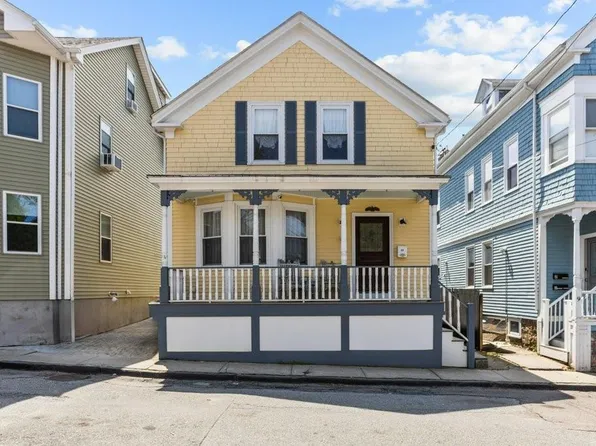 11 Ann St, Newport, RI 02840