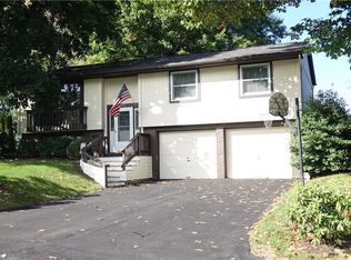 112 Ayleshire Rd, Butler, PA 16001