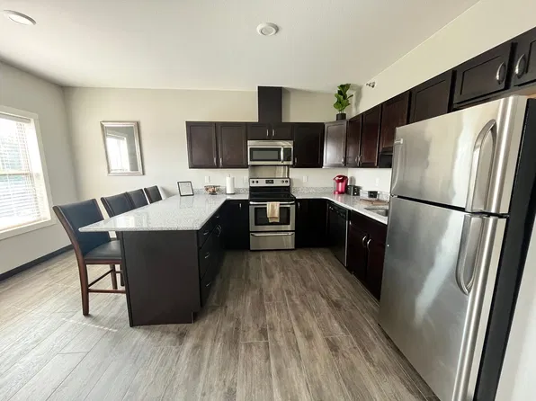 Village Apartments, 6712 Tower Ave APT 208, Superior, WI 54880