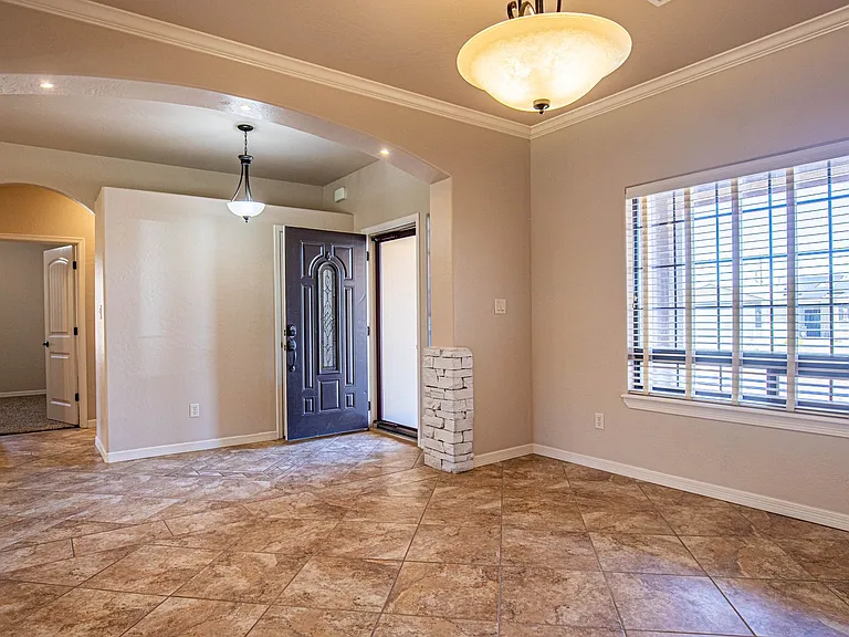 1124 Pajarito Dr — Photo 11