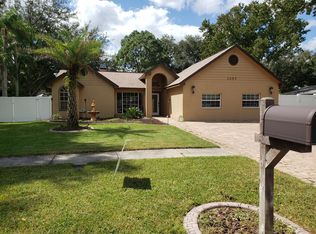 1057 Foggy Ridge Pkwy, Lutz, FL 33559
