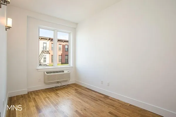 Rented by MNS Marketing | media 22