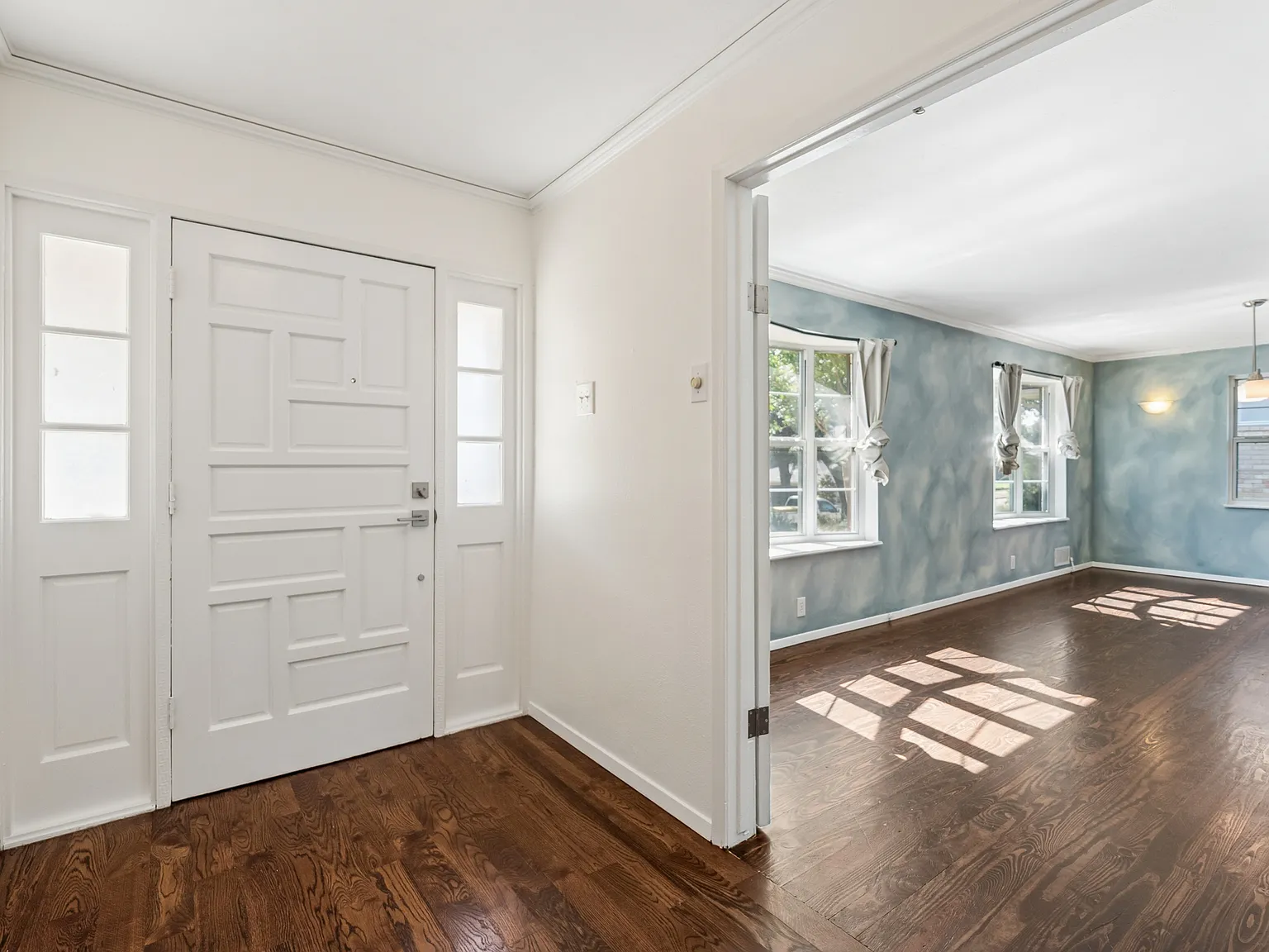 5929 Canterview Drive — Photo 2