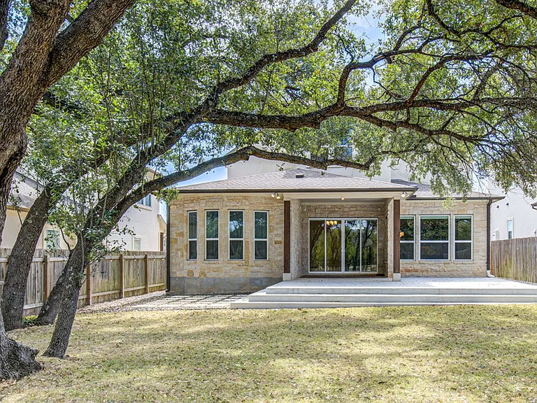 7012 Calpe Dr — Photo 34
