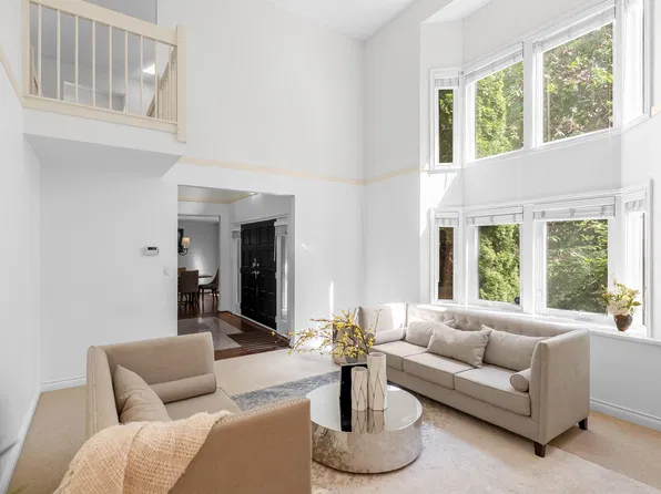 3985 W 14th Ave, Vancouver, BC V6R 2X2