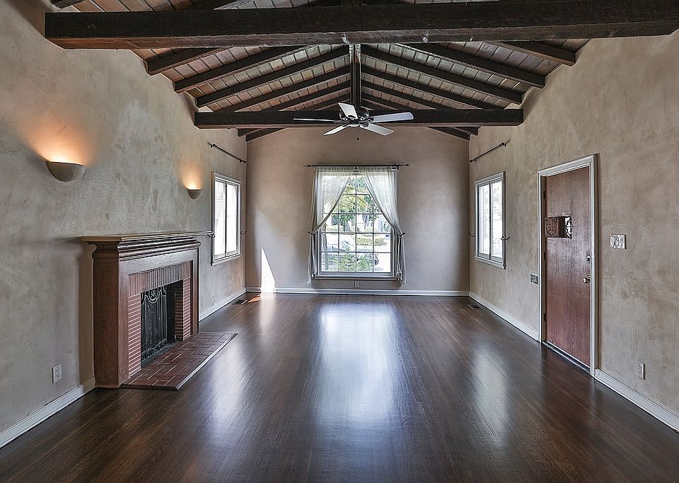 1st image of 108 N Harper Ave