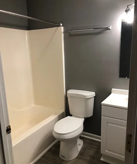 326 Rhoda St — Photo 10