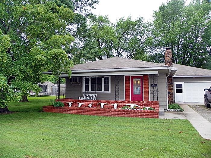 1st image of 204 S Crawford St