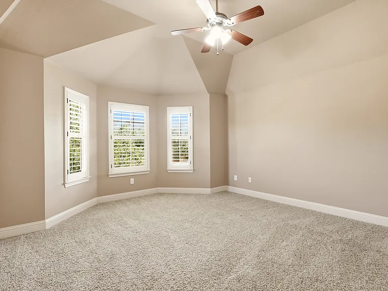 627 Seymour Dr — Photo 27
