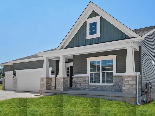 1379 Bloomfield Ranch Dr, Eureka, MO 63025