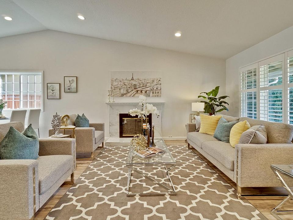 1st image of 5828 Cadiz Dr