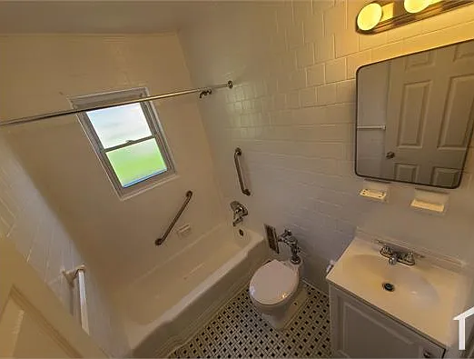 1 bed, 820 sqft, $1,100 — Photo 4
